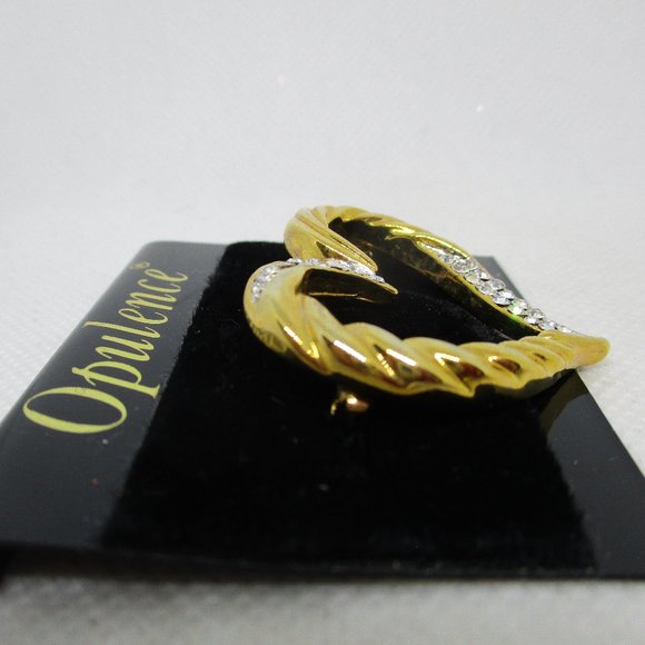 Opulence Crystal Rhinestone Brooch Crystal Ribbed Open Heart Gold Tone Metal Pin - Picture 5 of 11